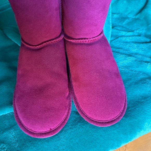 Bearpaw boots size 8 magenta - Picture 4 of 9